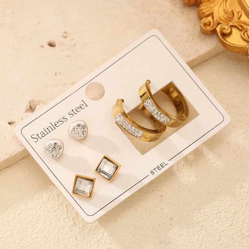סט עגילי חישוק וסוליטר עם זירקונים מנצנצים